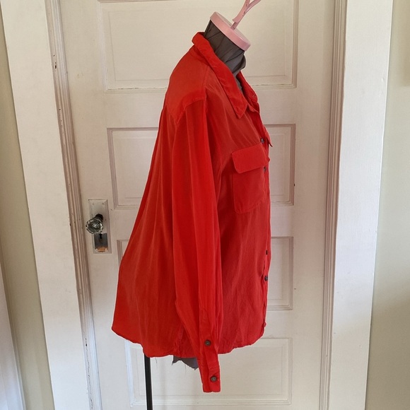 Two by Vince Camuto Red Silk Button Down Blouse‎ Medium - Picture 2 of 5
